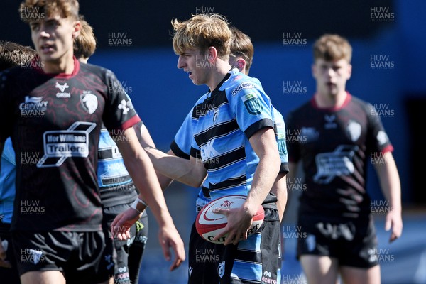 310825 - Cardiff Rugby U18s v RGC U18s - Jack Evans of Cardiff scores a try