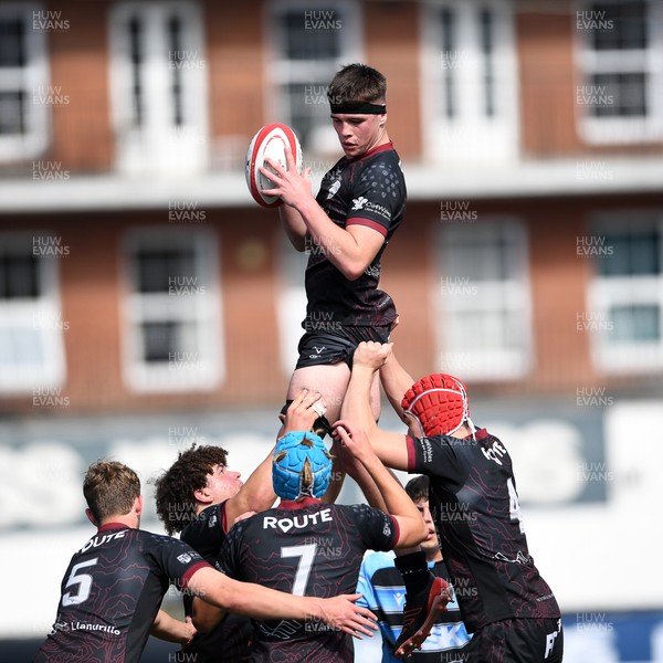310825 - Cardiff Rugby U18s v RGC U18s - RGC Line-out