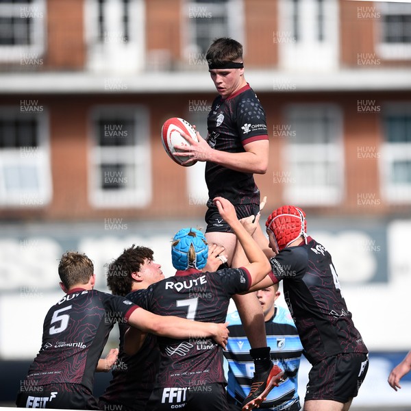 310825 - Cardiff Rugby U18s v RGC U18s - RGC Line-out