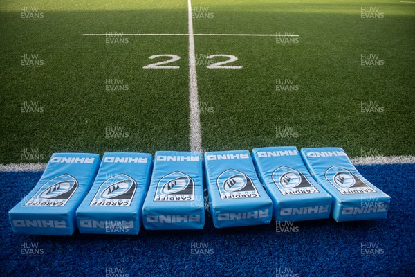211023 - Cardiff Rugby v Benetton - United Rugby Championship - Tackle pads