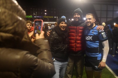 240126 - Cardiff Rugby v Benetton Rugby - United Rugby Championship - Ioan Lloyd of Cardiff Rugby with fans at full time