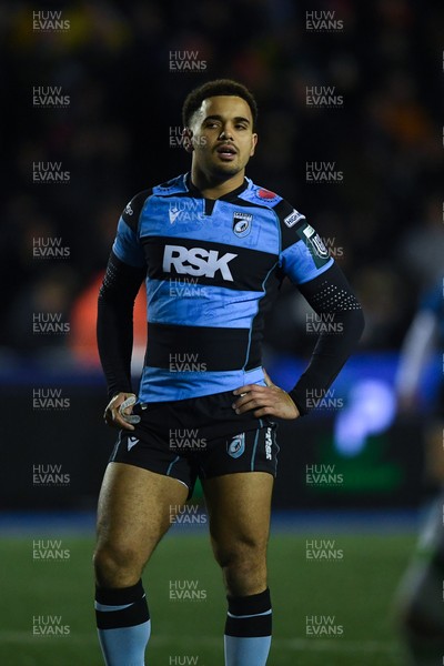 240126 - Cardiff Rugby v Benetton Rugby - United Rugby Championship - Ben Thomas of Cardiff Rugby