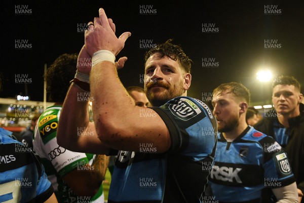 240126 - Cardiff Rugby v Benetton Rugby - United Rugby Championship - Alun Lawrence of Cardiff Rugby at full time