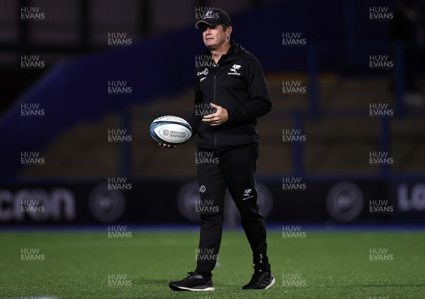 161021 - Cardiff Rugby v Cell C Sharks - United Rugby Championship - Cell C Sharks head coach Sean Everitt