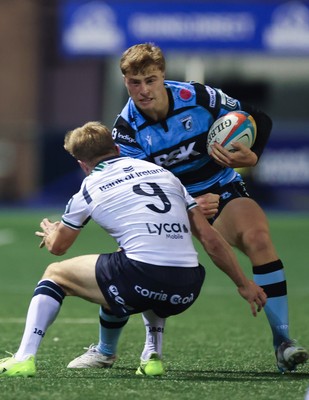 111025 - Cardiff Rugby v Connacht Rugby, United Rugby Championship - Jacob Beetham of Cardiff Rugby takes on Ben Murphy of Connacht Rugby