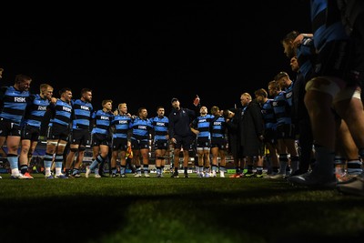 111025 - Cardiff Rugby v Connacht - United Rugby Championship - Cardiff huddle at full time