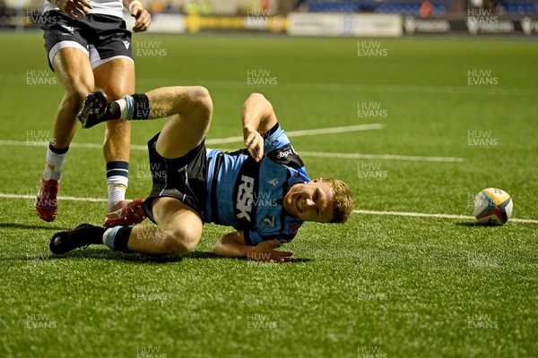 111025 - Cardiff Rugby v Connacht - United Rugby Championship - Tom Bowen of Cardiff Rugby scores a try