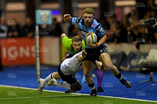 111025 - Cardiff Rugby v Connacht - United Rugby Championship - Tom Bowen of Cardiff Rugby