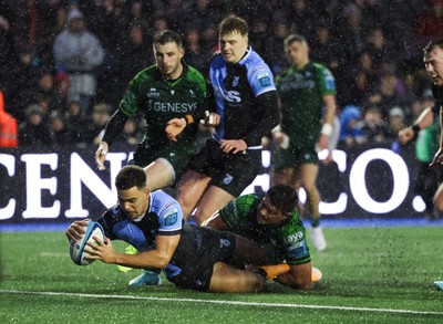 170224 - Cardiff Rugby v Connacht Rugby, United Rugby Championship - Ben Thomas of Cardiff Rugby powers over to score try