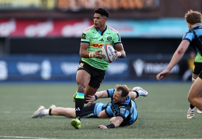 150526 - Cardiff Rugby v DHL Stormers - United Rugby Championship - Sacha Feinberg-Mngomezulu of Stormers gets past Rory Jennings of Cardiff 