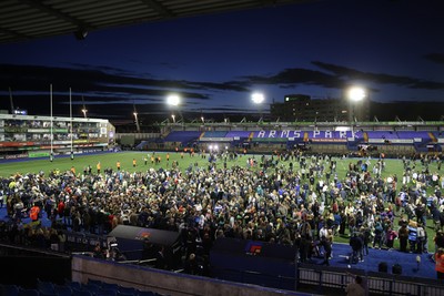 150526 - Cardiff Rugby v DHL Stormers - United Rugby Championship - Fans on the field at full time