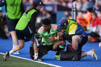 150526 - Cardiff Rugby v DHL Stormers - United Rugby Championship - Sacha Feinberg-Mngomezulu of Stormers receives treatment