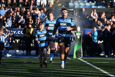 150526 - Cardiff Rugby v DHL Stormers - United Rugby Championship - Mascot