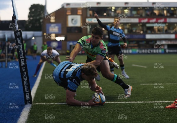 150526 - Cardiff Rugby v DHL Stormers - United Rugby Championship - Jacob Beetham of Cardiff dives over the line to score a try
