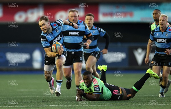 150526 - Cardiff Rugby v DHL Stormers - United Rugby Championship - Ioan Lloyd of Cardiff makes a break