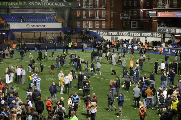 150526 - Cardiff Rugby v DHL Stormers - United Rugby Championship - Fans on the field after the game