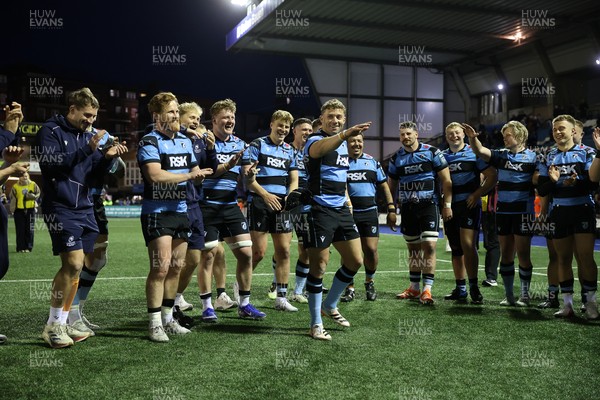 150526 - Cardiff Rugby v DHL Stormers - United Rugby Championship - Leigh Halfpenny in the Cardiff team huddle at full time