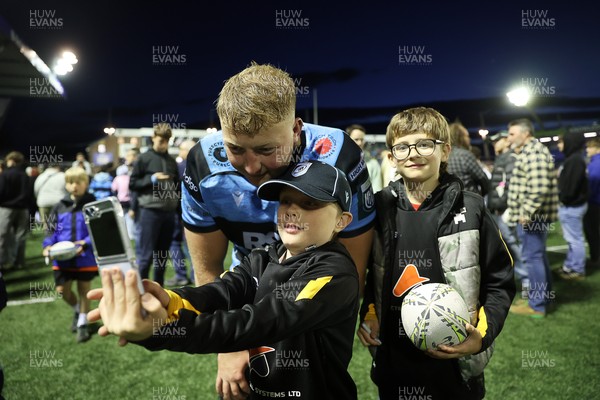 150526 - Cardiff Rugby v DHL Stormers - United Rugby Championship - Rhys Barratt of Cardiff with fans at full time