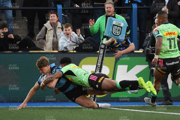 150526 - Cardiff Rugby v DHL Stormers - United Rugby Championship - Jacob Beetham of Cardiff Rugby scores a try