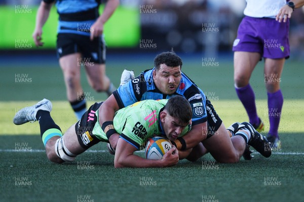 150526 - Cardiff Rugby v DHL Stormers - United Rugby Championship - Javan Sebastian of Cardiff Rugby is challenged by Ben-Jason Dixon of Stormers