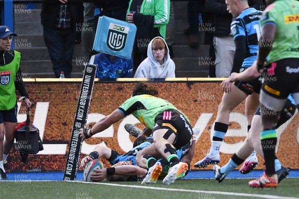 150526 - Cardiff Rugby v DHL Stormers - United Rugby Championship - Ioan Lloyd of Cardiff Rugby scores a try