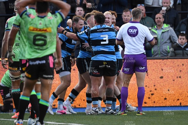 150526 - Cardiff Rugby v DHL Stormers - United Rugby Championship - Ioan Lloyd of Cardiff Rugby celebrates scoring a try with team mates