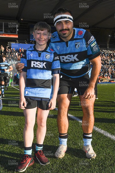 150526 - Cardiff Rugby v DHL Stormers - United Rugby Championship - Mascot