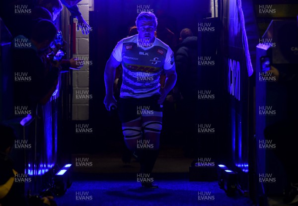 221022 - Cardiff Rugby v DHL Stormers - BKT United Rugby Championship - Ernst van Rhyn of Stormers leads out his side