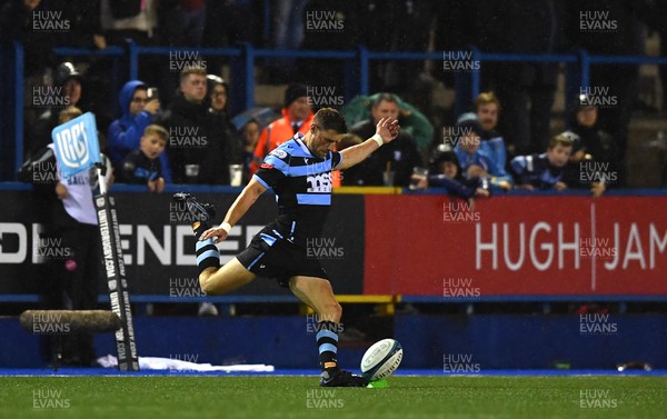 221022 - Cardiff Rugby v DHL Stormers - BKT United Rugby Championship - Rhys Priestland of Cardiff kicks at goal