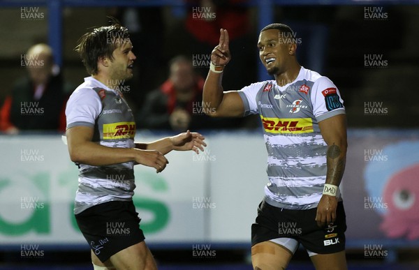 221022 - Cardiff Rugby v DHL Stormers - BKT United Rugby Championship - Leolin Zas of Stormers celebrates scoring a try