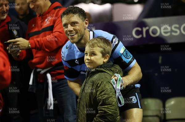 221022 - Cardiff Rugby v DHL Stormers - BKT United Rugby Championship - Rhys Priestland of Cardiff with fans at full time