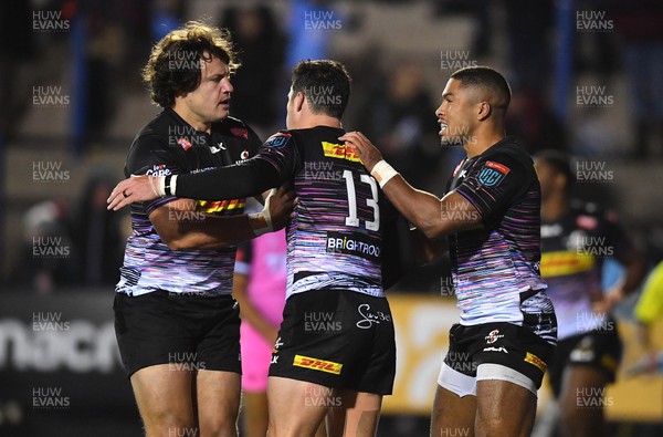 241123 - Cardiff Rugby v DHL Stormers - United Rugby Championship - Ruhan Nel of Stormers celebrates try with team mates