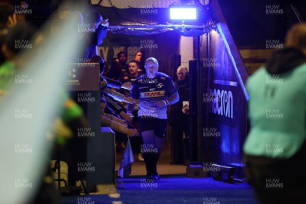 241123 - Cardiff Rugby v DHL Stormers - United Rugby Championship - Brok Harris of Stormers runs out the tunnel