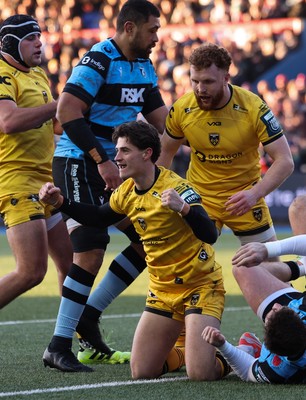 261225 - Cardiff Rugby v Dragons RFC, United Rugby Championship - Che Hope of Dragons RFC celebrates after he powers over for the opening try