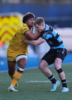 261225 - Cardiff Rugby v Dragons RFC, United Rugby Championship - Fine Inisi of Dragons RFC breaks away