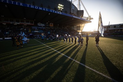 261225 - Cardiff Rugby v Dragons RFC, United Rugby Championship - Long shadows in the afternoon sun from the guard of honour