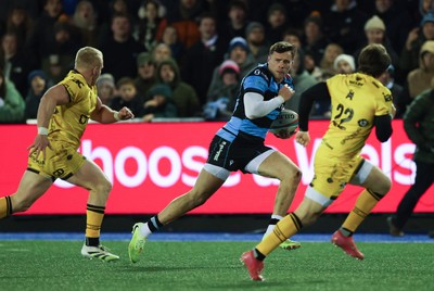 261225 - Cardiff Rugby v Dragons RFC, United Rugby Championship - Mason Grady of Cardiff Rugby takes on Rhodri Williams of Dragons RFC