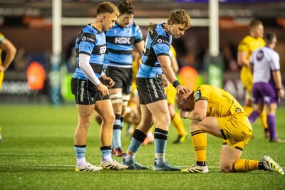261225 - Cardiff Rugby v Dragons RFC - United Rugby Championship - Jacob Beetham of Cardiff Rugby consoles Tinus de Beer  of Dragons