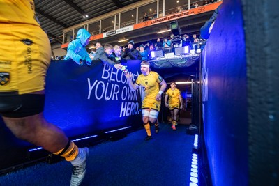 261225 - Cardiff Rugby v Dragons RFC - United Rugby Championship - Aaron Wainwright of Dragons
