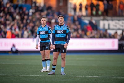 261225 - Cardiff Rugby v Dragons RFC - United Rugby Championship - Cam Winnett of Cardiff Rugby and Callum Sheedy of Cardiff Rugby