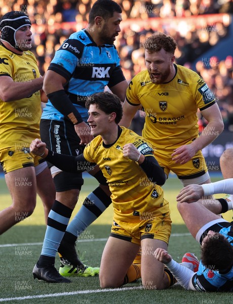 261225 - Cardiff Rugby v Dragons RFC, United Rugby Championship - Che Hope of Dragons RFC celebrates after he powers over for the opening try