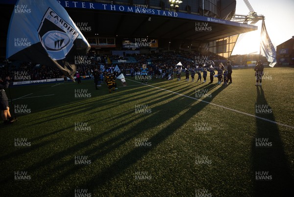 261225 - Cardiff Rugby v Dragons RFC, United Rugby Championship - Long shadows in the afternoon sun from the guard of honour