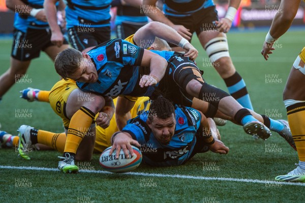 261225 - Cardiff Rugby v Dragons RFC - United Rugby Championship - Javan Sebastian of Cardiff Rugby scores a try