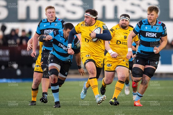 261225 - Cardiff Rugby v Dragons RFC - United Rugby Championship - Robert Hunt of Dragons