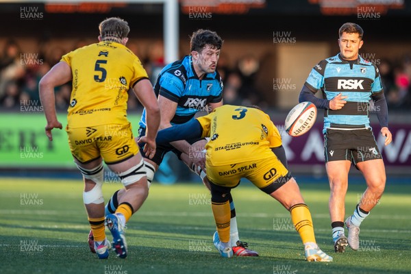 261225 - Cardiff Rugby v Dragons RFC - United Rugby Championship - Rory Thornton of Cardiff Rugby