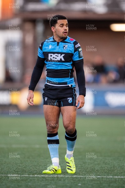 261225 - Cardiff Rugby v Dragons RFC - United Rugby Championship - Ben Thomas of Cardiff Rugby