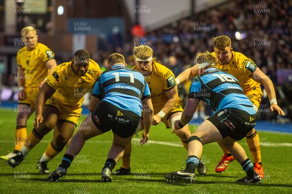 261225 - Cardiff Rugby v Dragons RFC - United Rugby Championship - Aaron Wainwright of Dragons