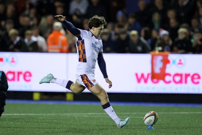 251025 - Cardiff Rugby v Edinburgh - United Rugby Championship - Cammy Scott of Edinburgh kicks the conversion