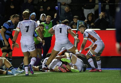 251025 - Cardiff Rugby v Edinburgh - United Rugby Championship - Javan Sebastin of Cardiff scores a try