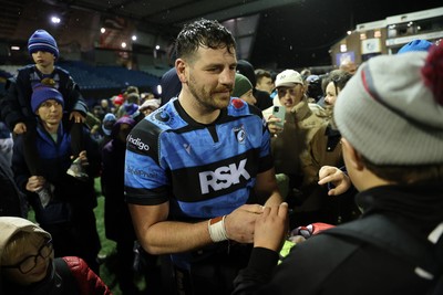 251025 - Cardiff Rugby v Edinburgh - United Rugby Championship - Alun Lawrence of Cardiff with fans at full time